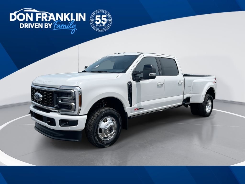 2026 Ford F-350 Platinum 4x4 Crew Cab 8' Box DRW's photo