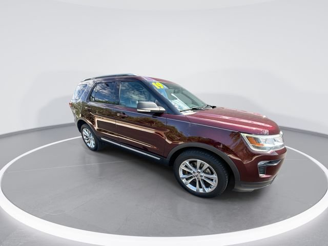 Used 2019 Red Ford XLT image 2
