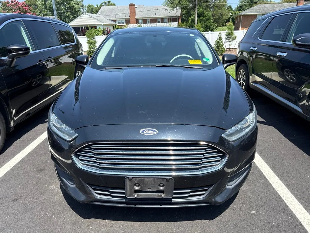 Used 2016 Black Ford S image 8