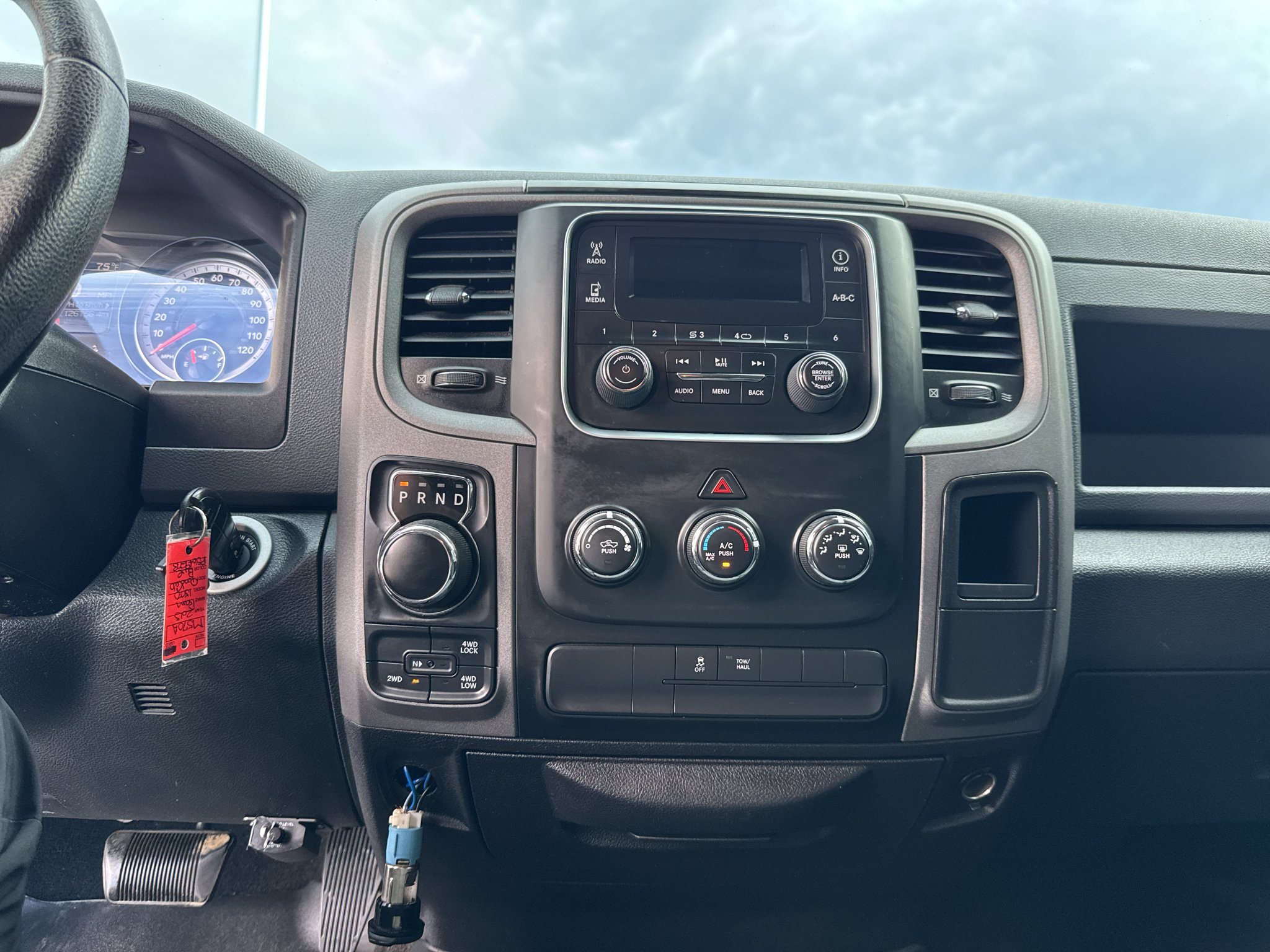 Used 2015 Blue Ram Express image 12