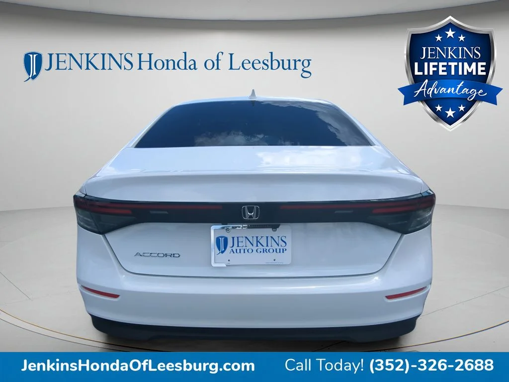 New 2026 Platinum White Pearl Honda LX image 6