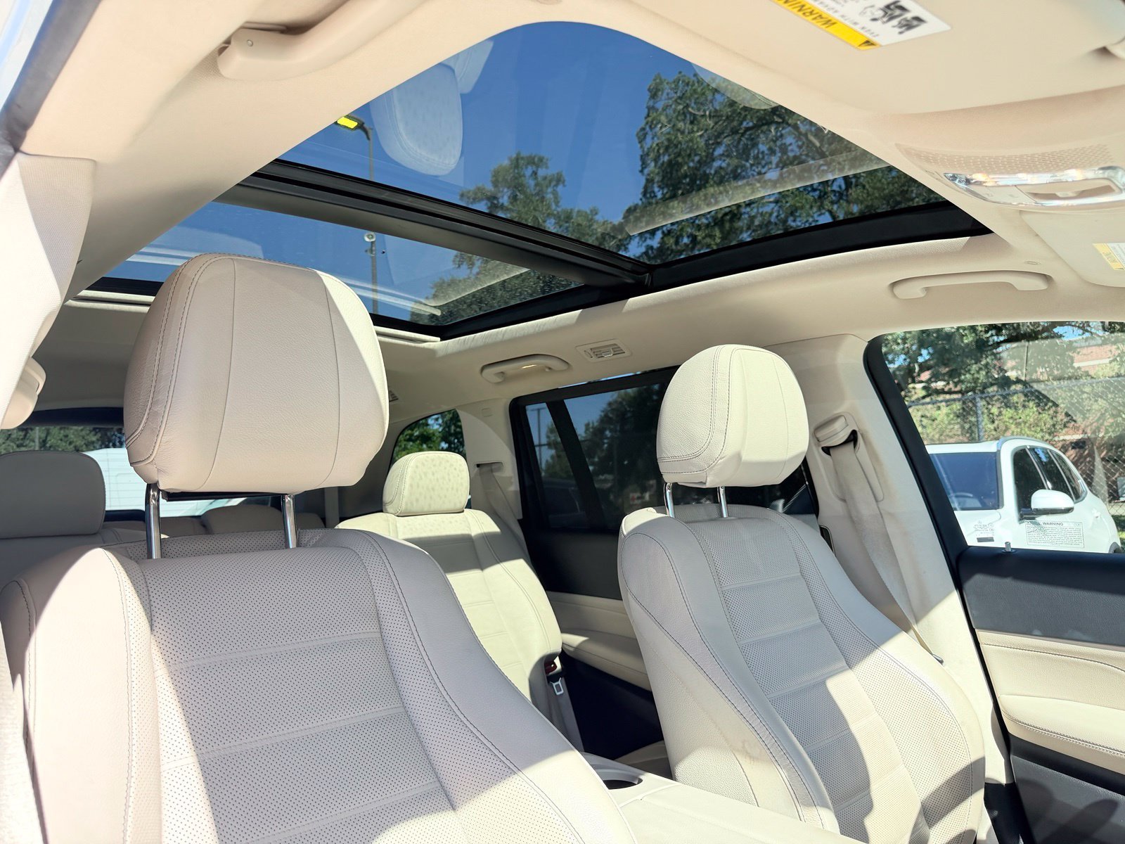Certified Used 2023 MANUFAKTUR Diamond White Metallic Mercedes-Benz GLS 450 image 16