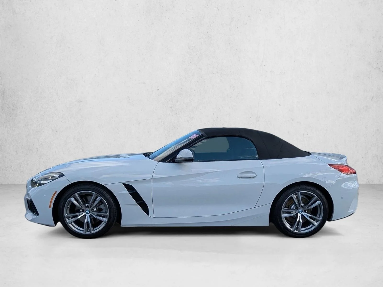 2025 BMW Z4 30i - Photo 9