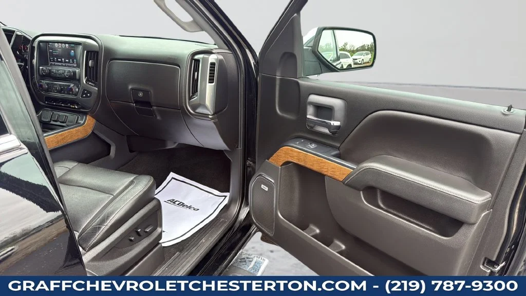 Used 2018 BLACK Chevrolet LTZ image 23