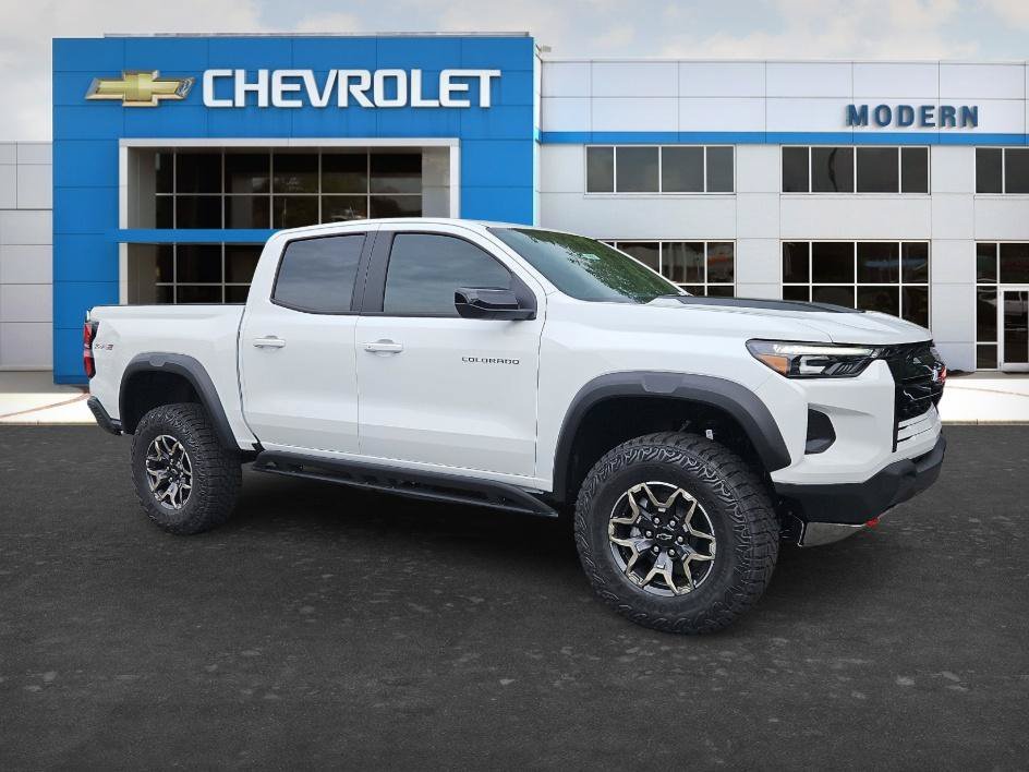 New 2026 Summit White Chevrolet ZR2 image 7