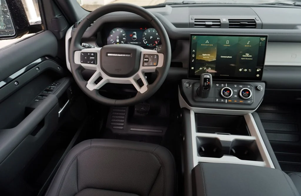New 2026 Santorini Black Land Rover S image 17