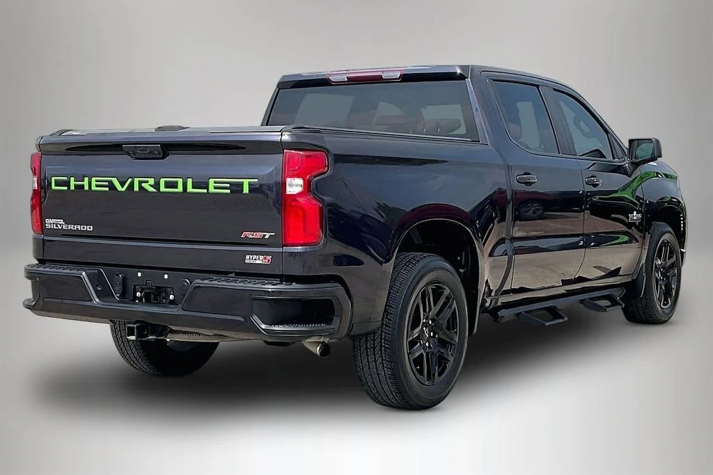 Used 2022 Gray Chevrolet RST image 5