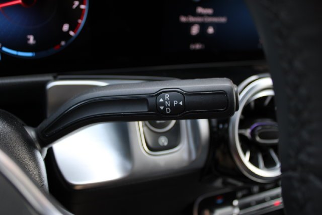 Used 2022 Black Mercedes-Benz GLB 250 image 12