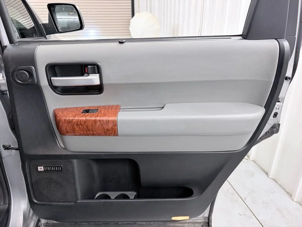 Used 2018 Silver Sky Metallic Toyota Platinum image 42