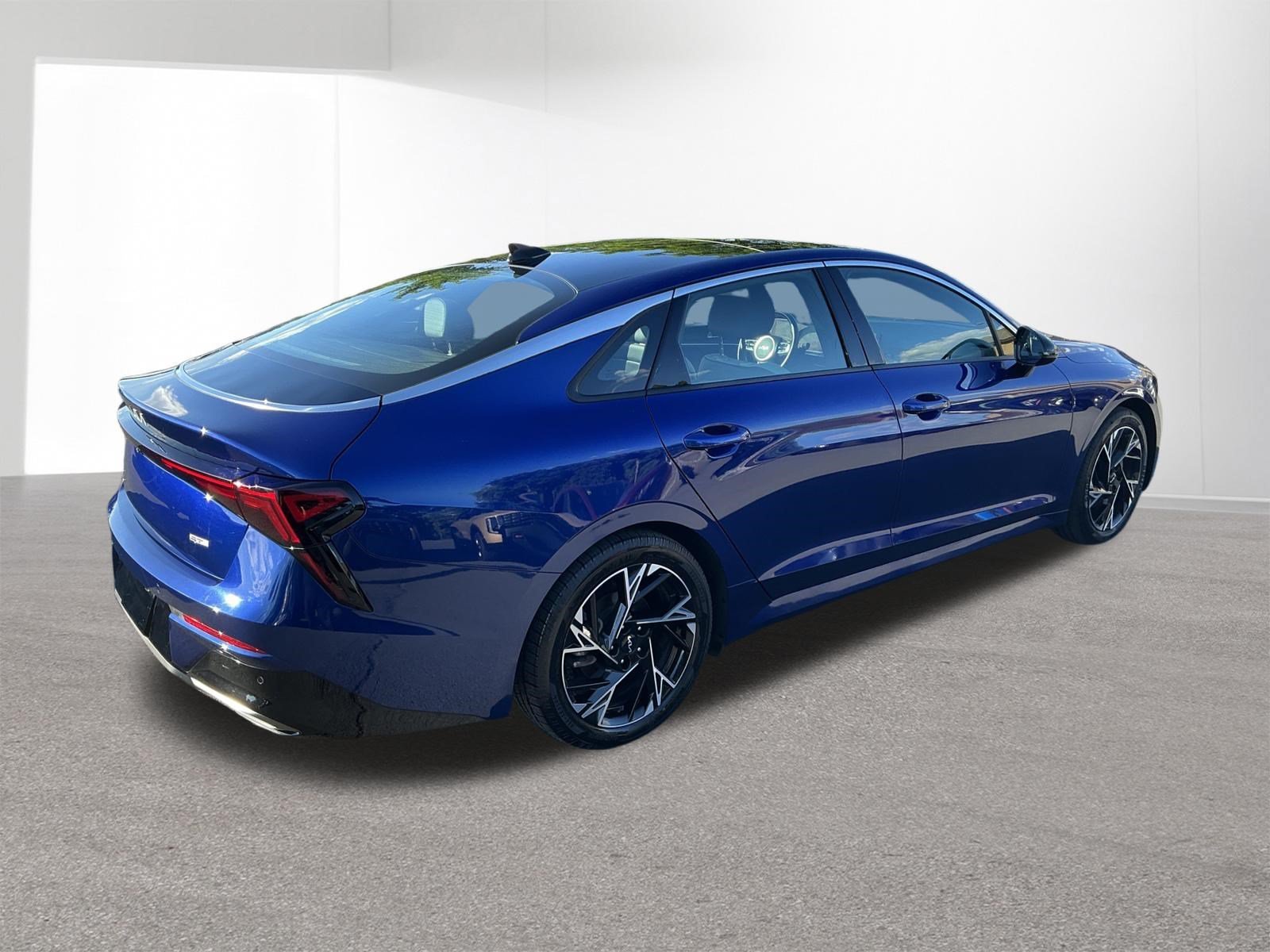 Used 2025 Yacht Blue Kia GT-Line image 3