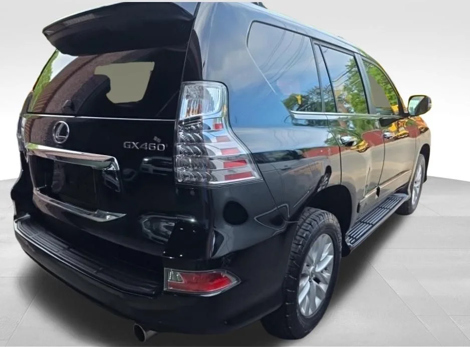 Used 2019 Black Lexus 460 image 4