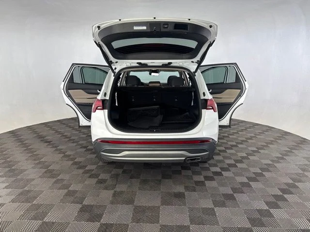 Used 2023 White Hyundai SEL image 20