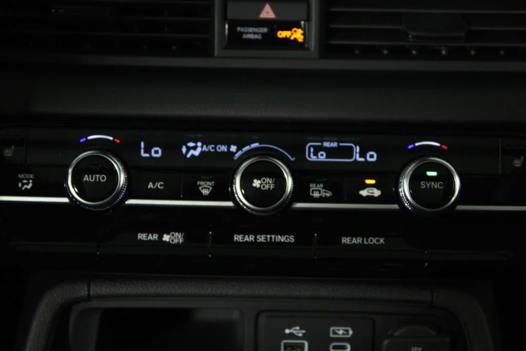 2025 Honda Pilot Touring - Photo 8