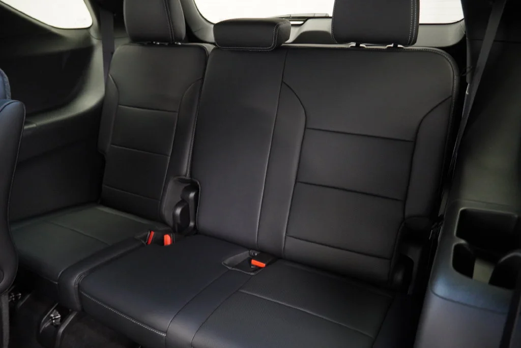 New 2027 Mosaic Black Metallic Chevrolet LT image 21