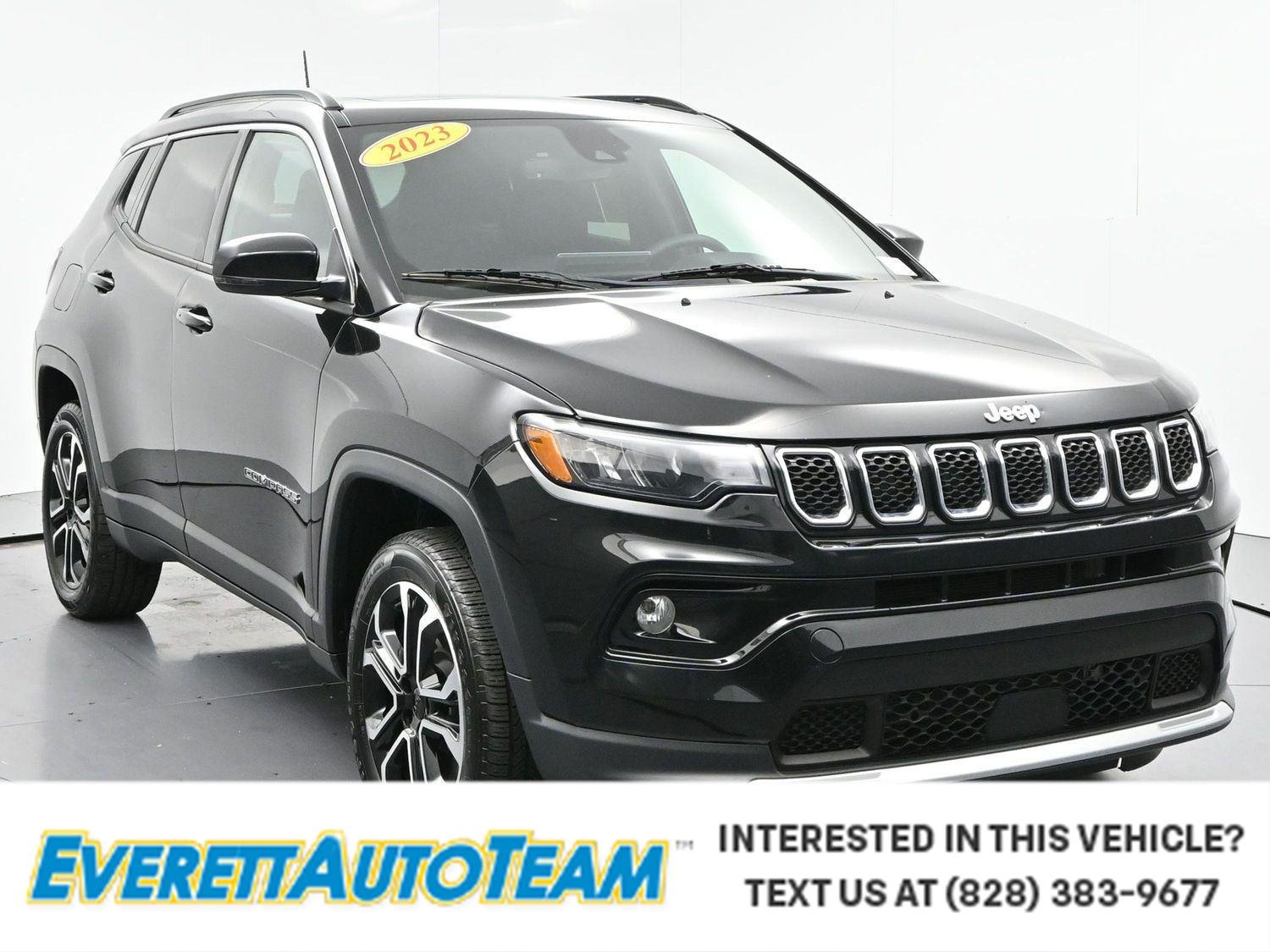 Used 2023 Diamond Black Crystal Pearlcoat Jeep Limited image 1