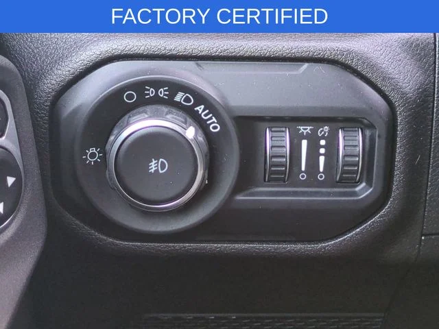 Used 2020 Black Jeep Unlimited Sport S image 16