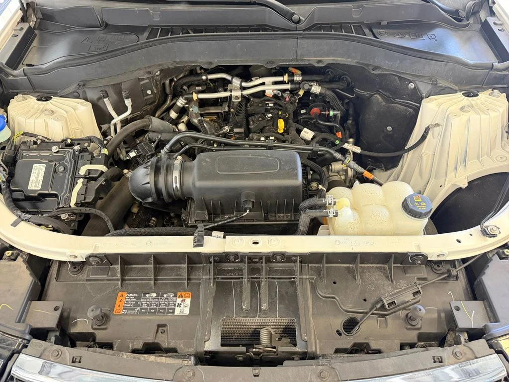 Used 2021 White Ford XLT image 15