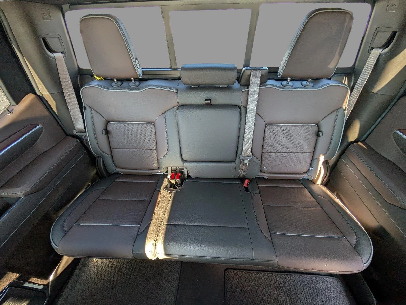 New 2026 Glacier White Tricoat GMC Denali image 33