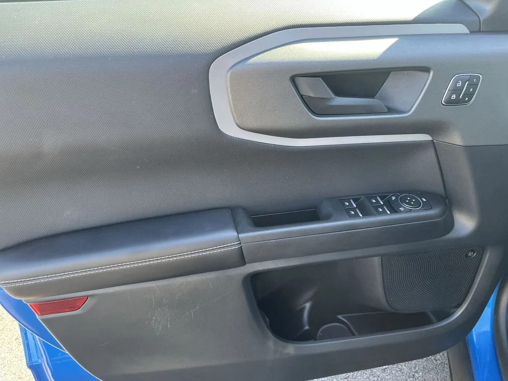 Used 2025 Blue Ford Outer Banks image 13