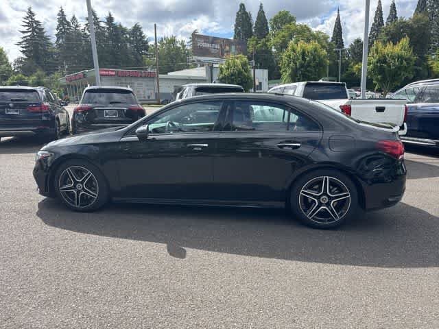 Used 2020 Night Black Mercedes-Benz A 220 image 8