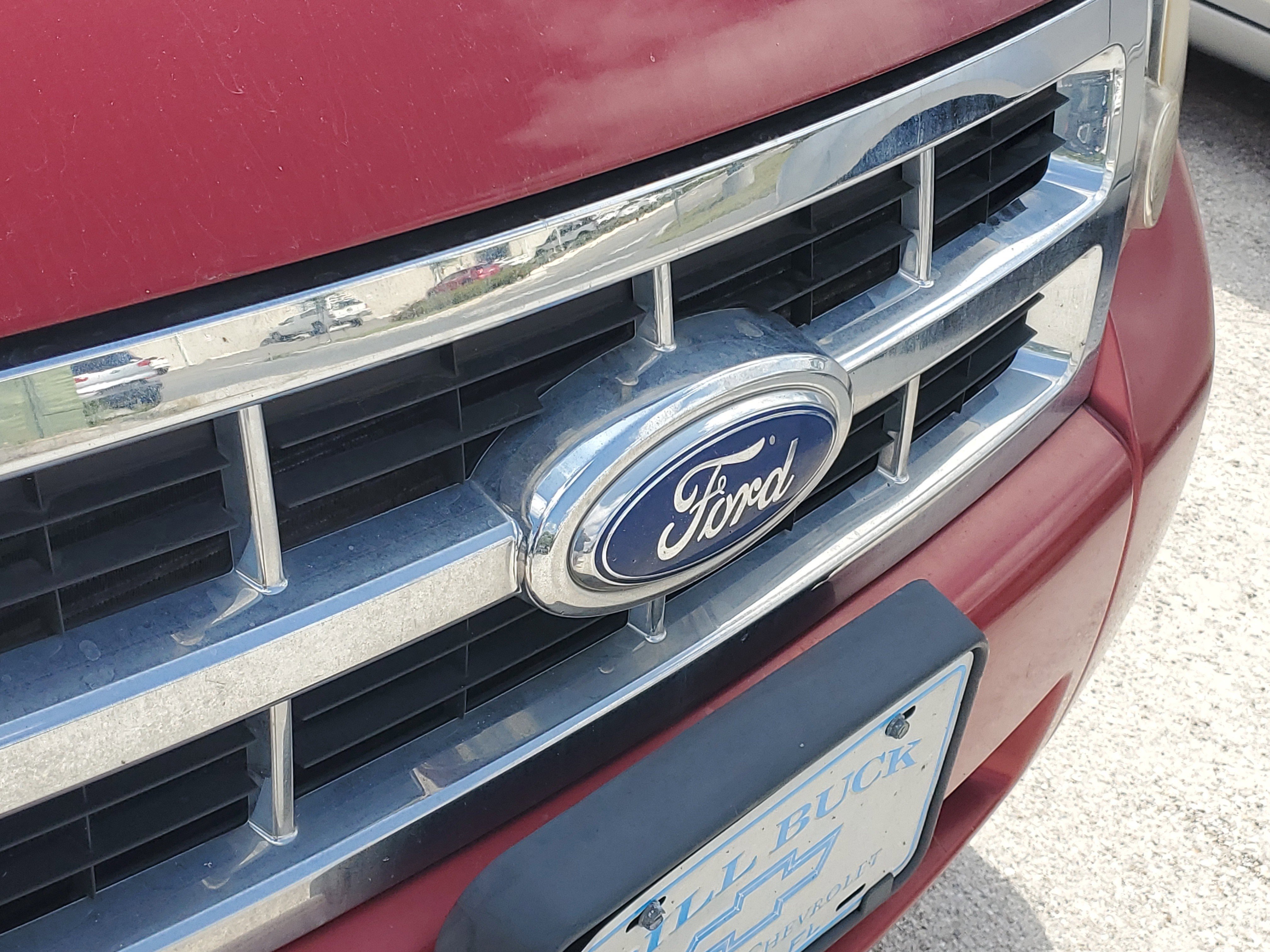 Used 2008  Ford XLT image 2