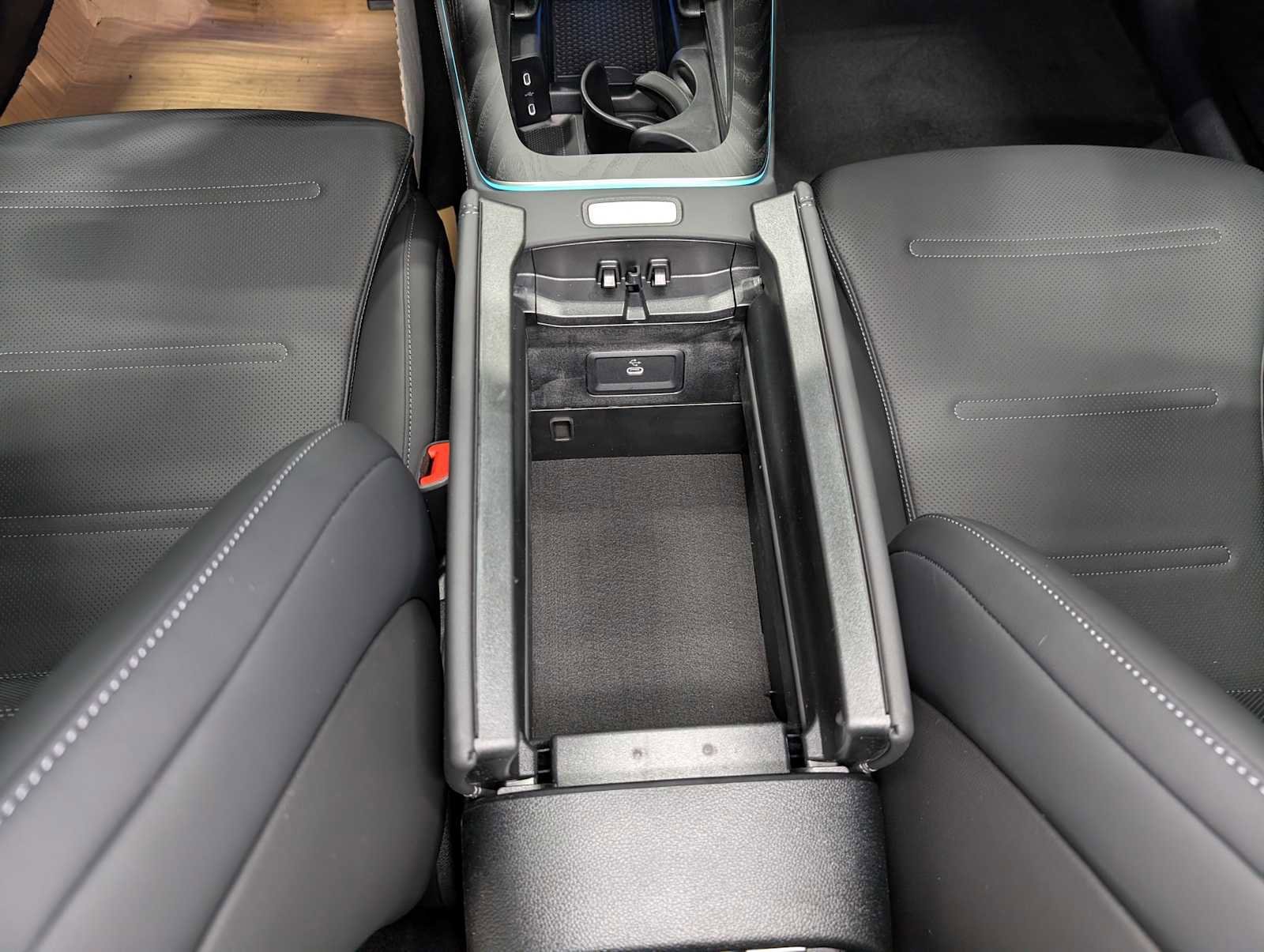 New 2026 Obsidian Black Metallic Mercedes-Benz AMG® E 53 E 4MATIC+ Sedan image 19
