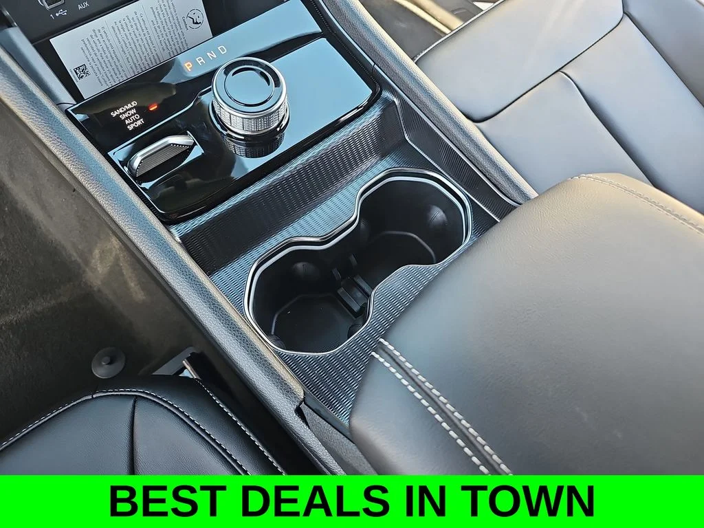 New 2026 Diamond Black Crystal Pearlcoat Jeep Limited image 26
