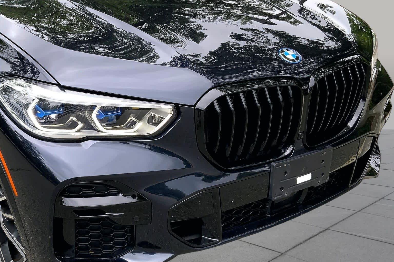 Used 2023 Carbon Black Metallic BMW xDrive45e image 29