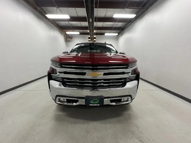 Used 2019 Red Chevrolet LTZ image 3