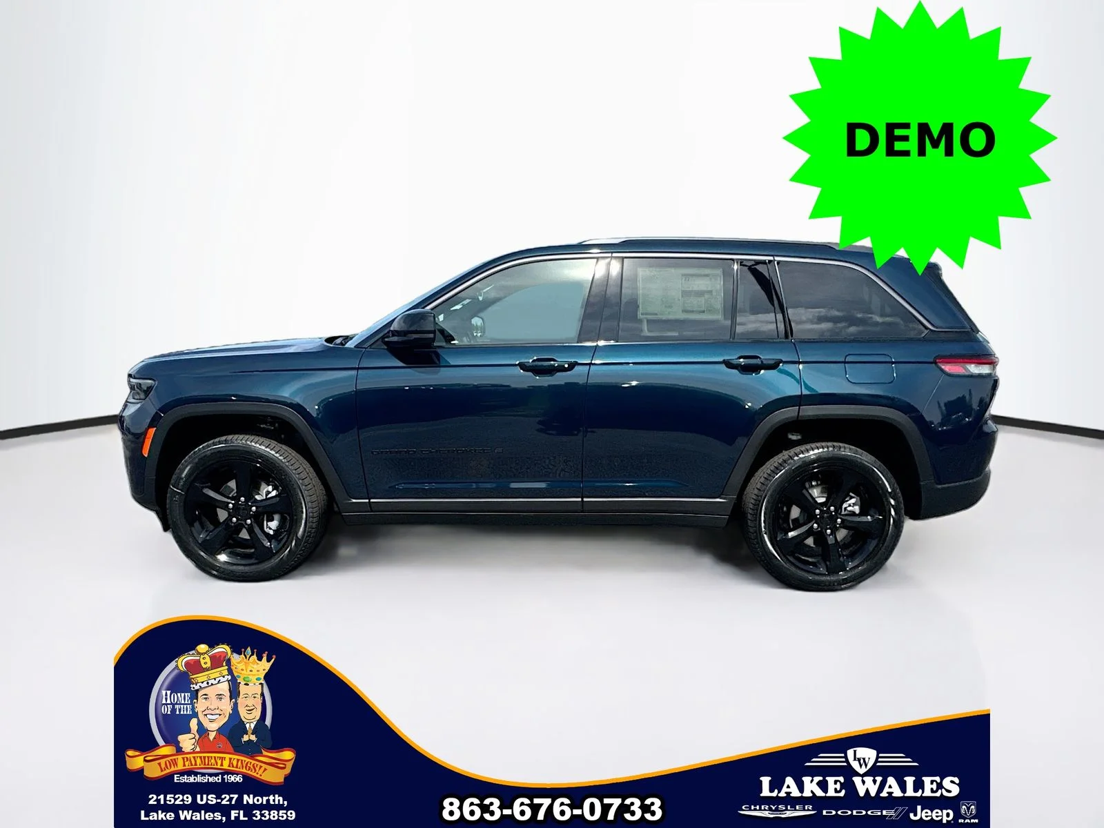 New 2026 Fathom Blue Pearl-Coat Exterior Paint Jeep Limited image 3