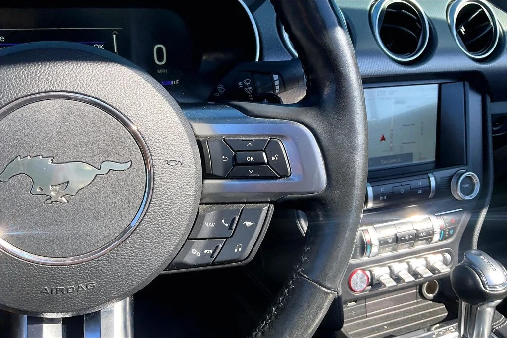 Used 2020 Shadow Black Ford GT Premium image 18