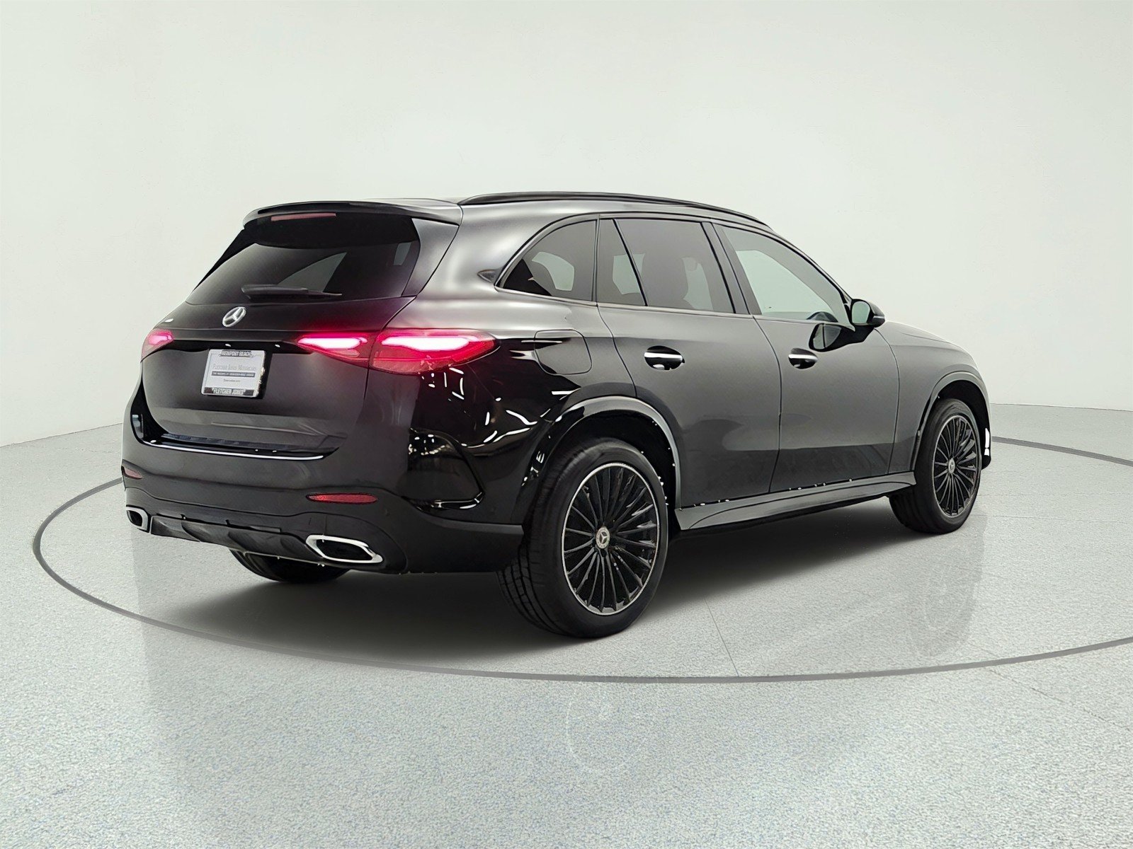 Used 2023 Black Mercedes-Benz GLC 300 SUV image 5