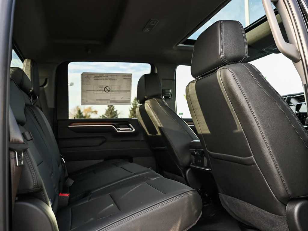 2026 GMC Sierra 3500HD Denali - Photo 10
