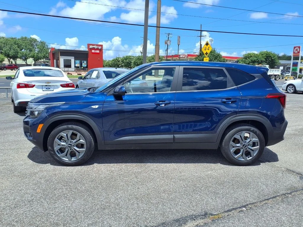Used 2026 Blue Kia LX image 7