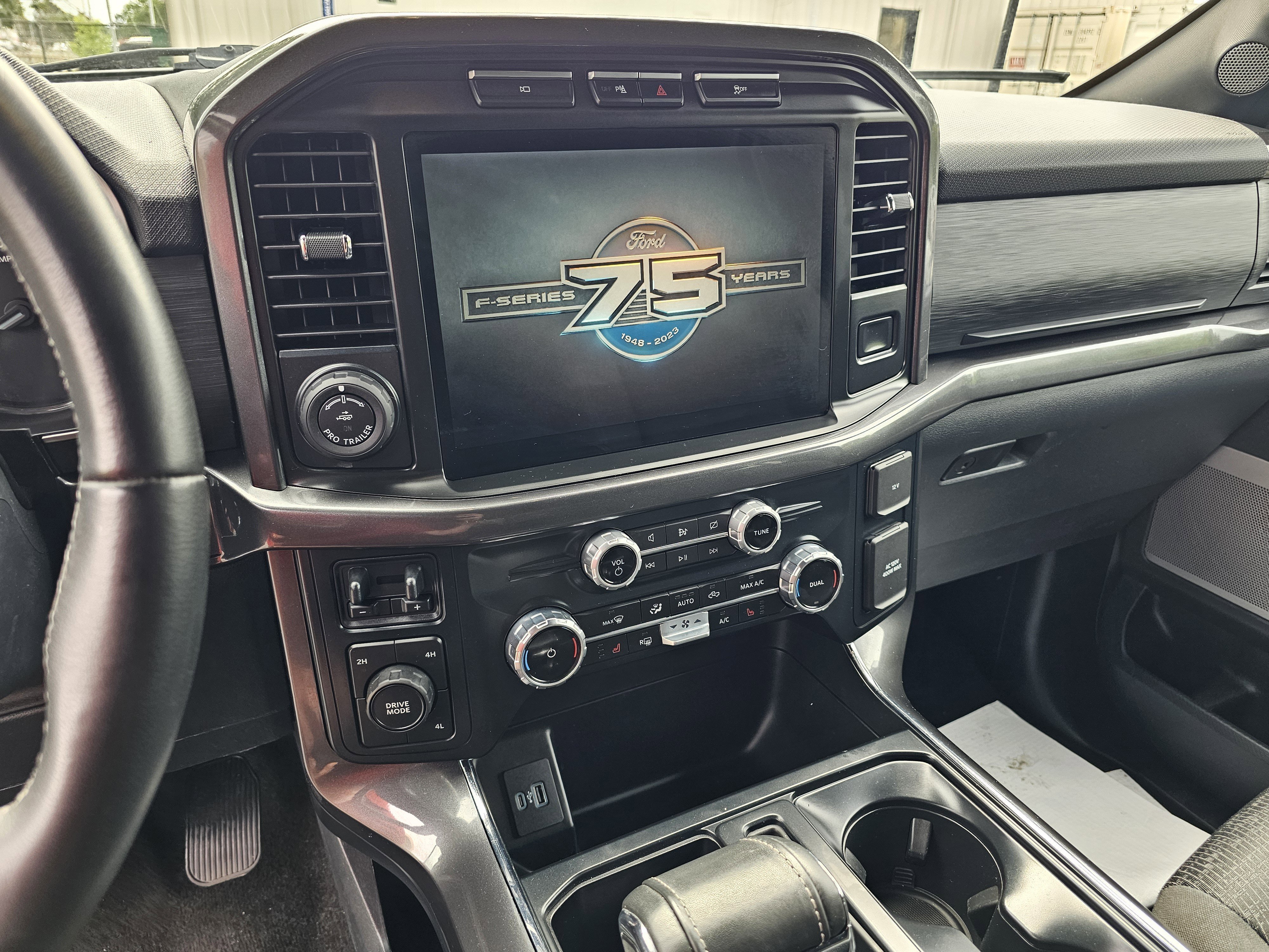 Used 2023 Gray Ford XLT image 12