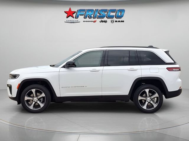 New 2026 Bright White Clear-Coat Exterior Paint Jeep Limited image 4