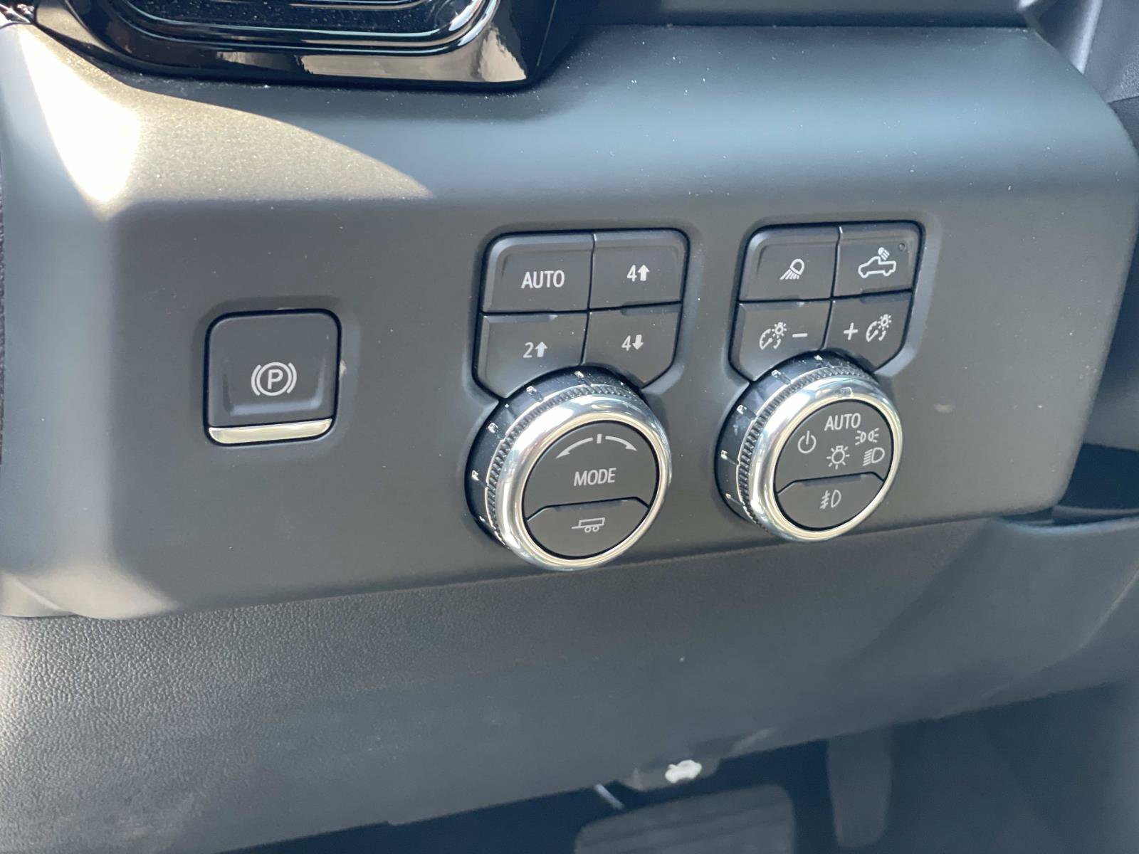 2026 GMC Sierra 1500 AT4X - Photo 19