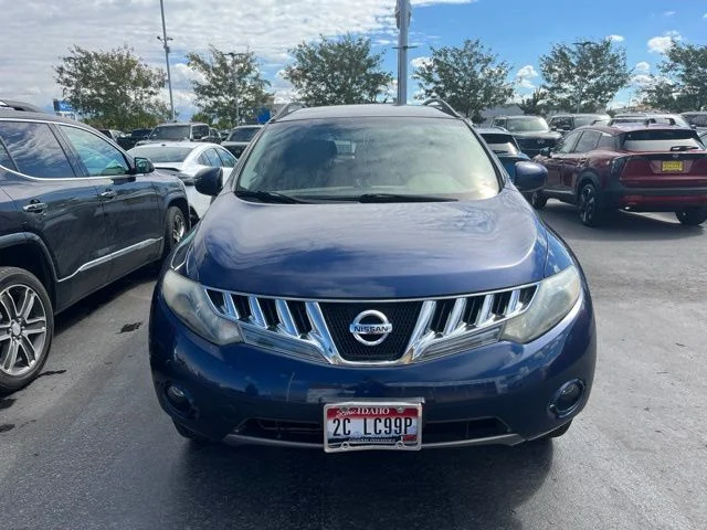 Used 2010  Nissan SL image 3