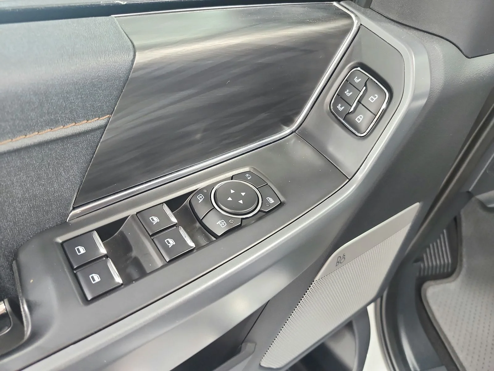 Used 2024 White Ford Lariat image 35