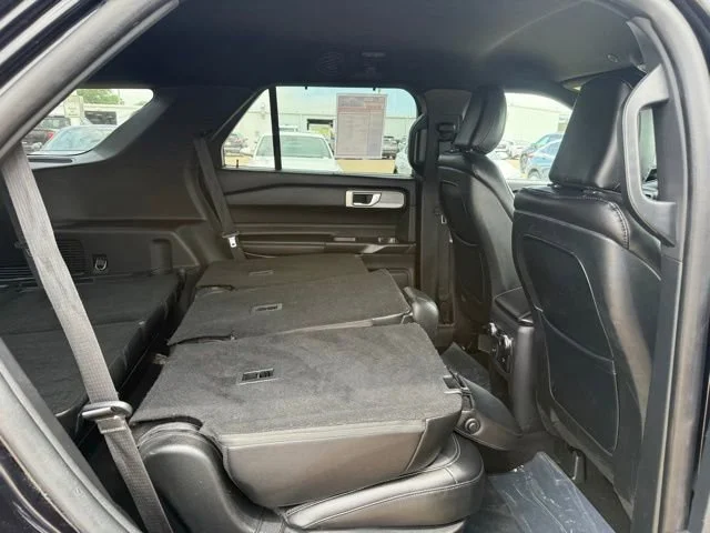 Used 2020 Black Ford Limited image 45