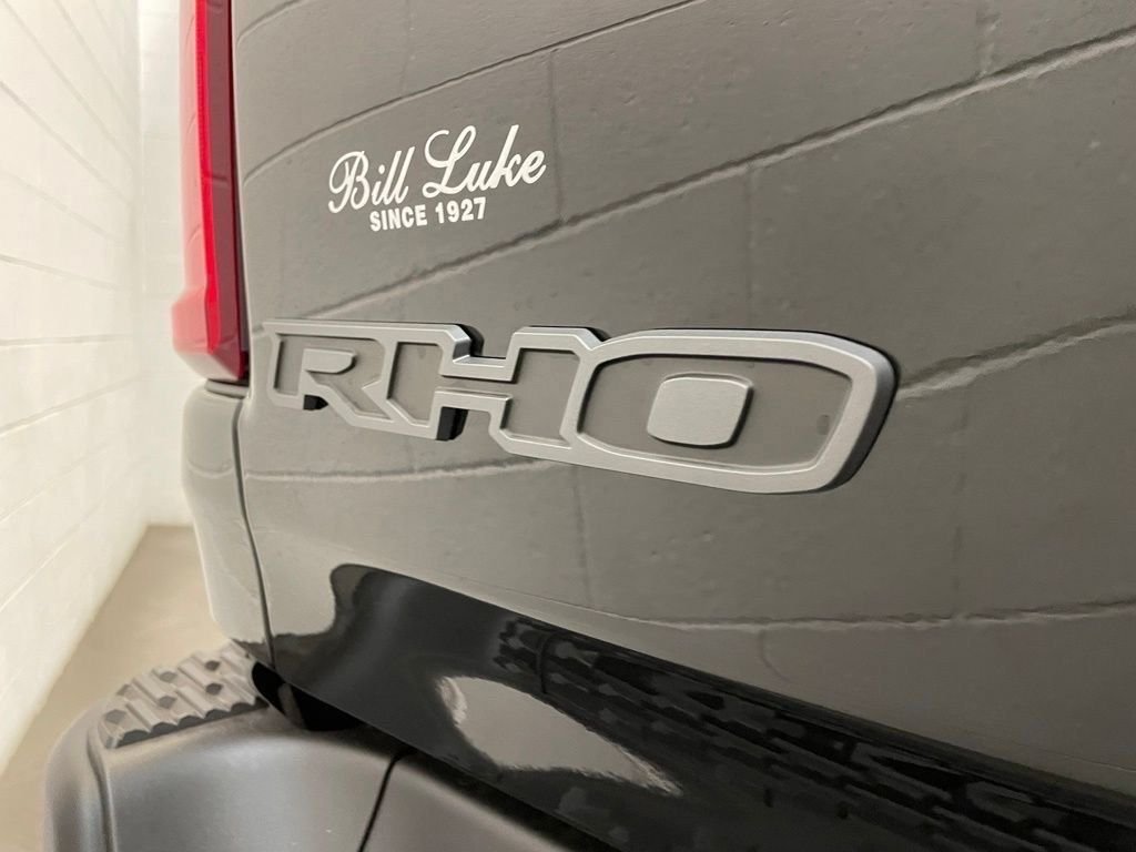 New 2026 Diamond Black Crystal Pearl-Coat Exterior Paint RAM RHO image 6