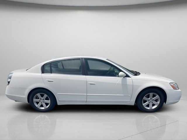 Used 2003 Cloud White Nissan S image 5
