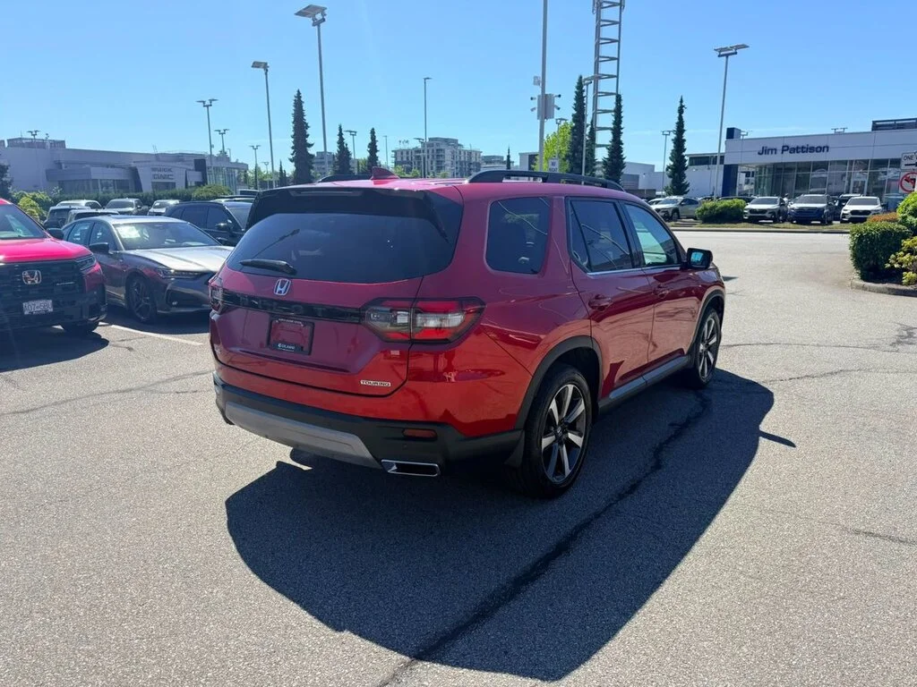 Used 2025 Radiant Red Metallic II Honda Touring AWD Certified Pre-Owned   Clean Title   On image 5