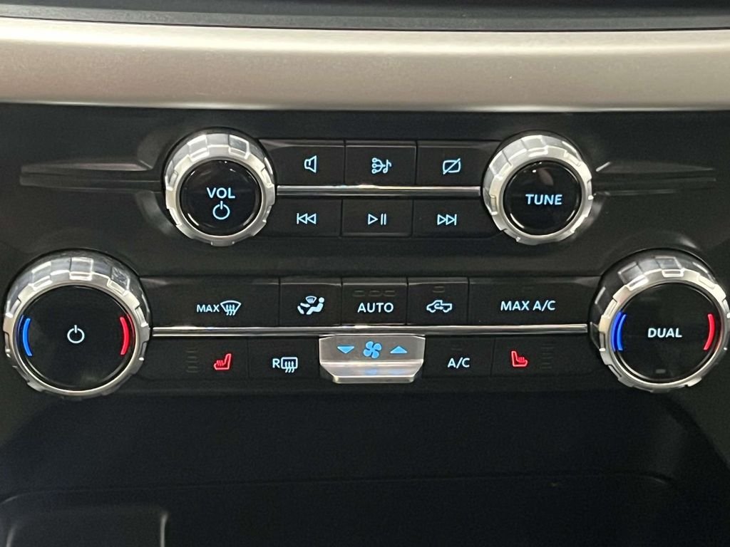 Used 2022 Oxford White Ford XLT Super Crew  4x4 5.0L 1 Owner 302A image 22
