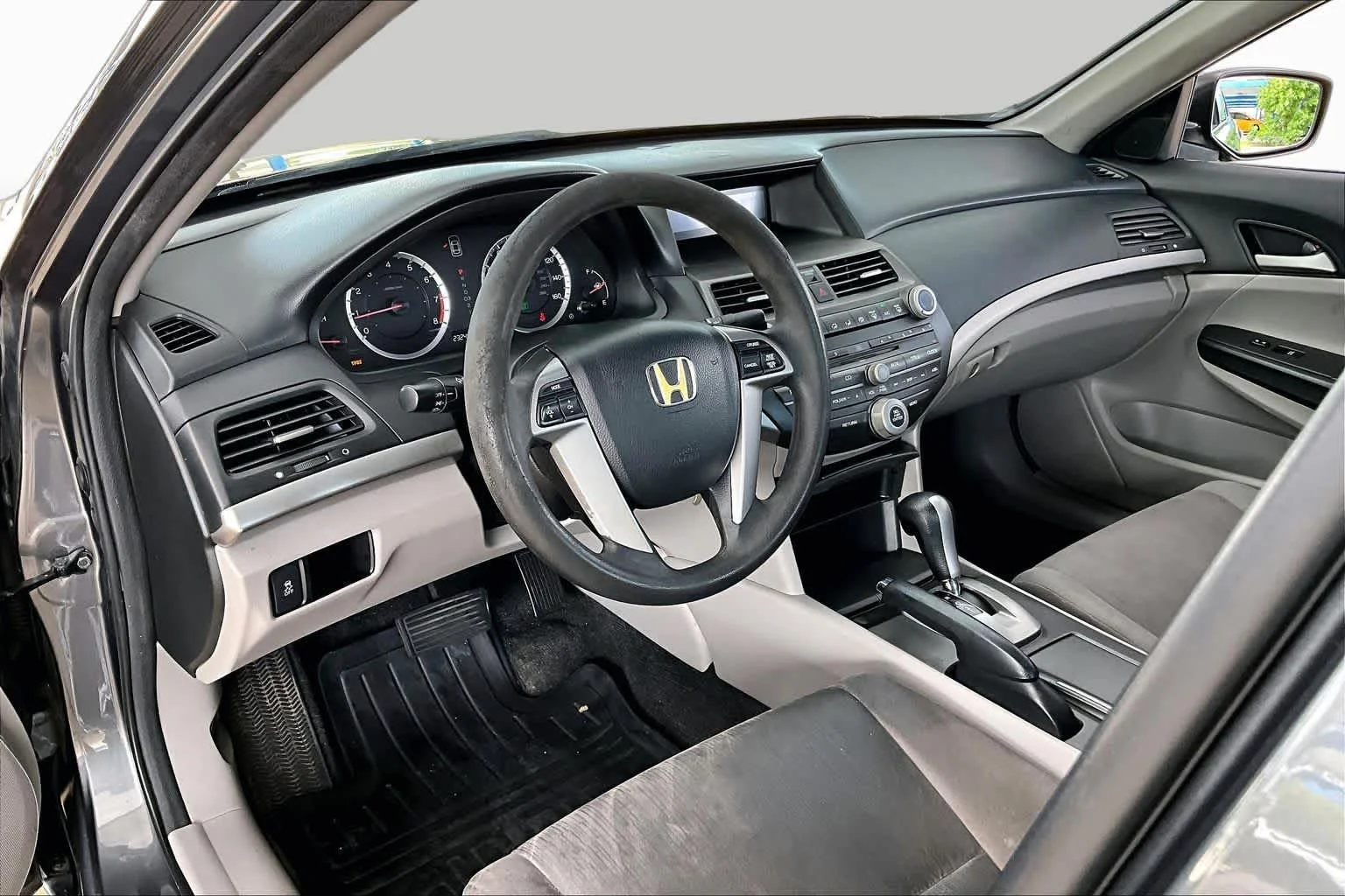 Used 2012 Polished Metal Metallic Honda LX Premium image 16