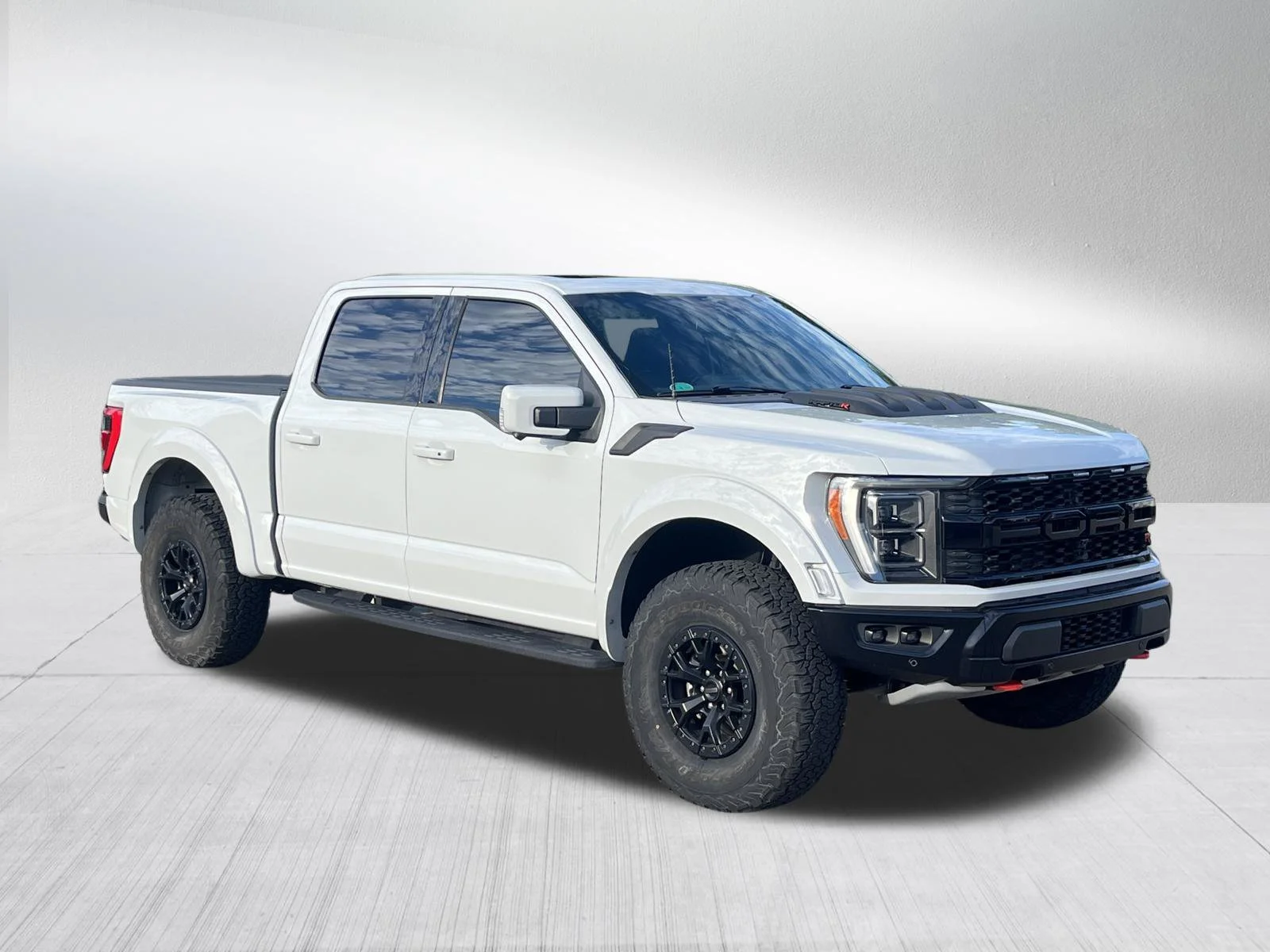 Used 2023 Avalanche Ford Raptor image 1