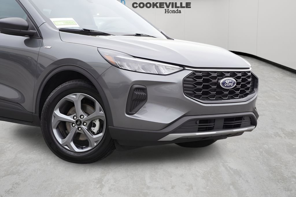 Used 2025 Gray Metallic Ford ST-Line image 3