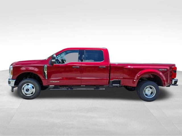 New 2026 Ruby Red Metallic Tinted Clearcoat Ford XLT image 5