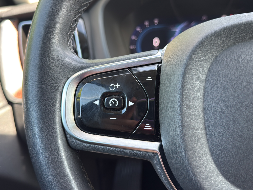 2023 Volvo XC60 Plus - Photo 13