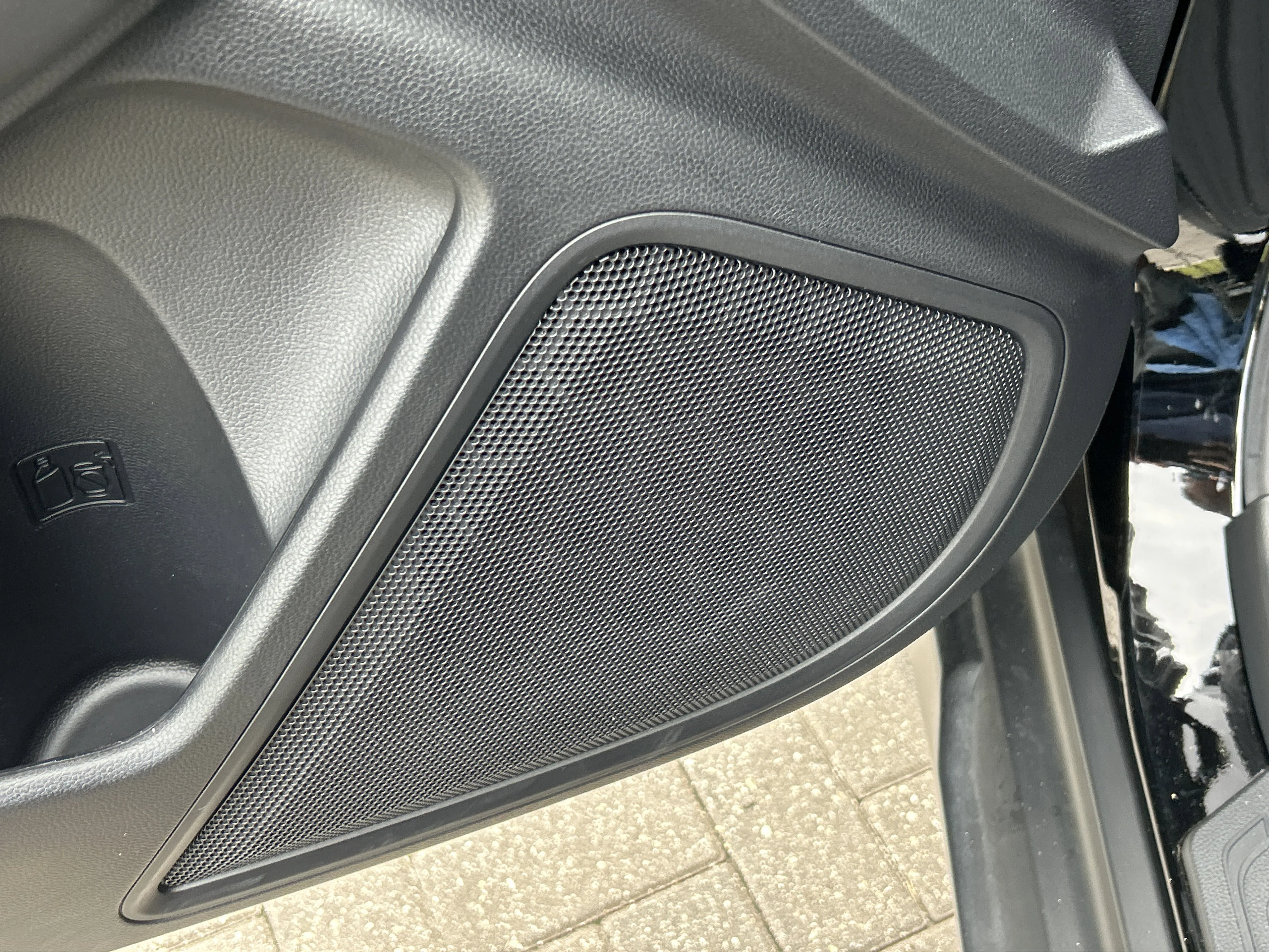 Used 2020 Crystal Black Silica Subaru Premium image 22
